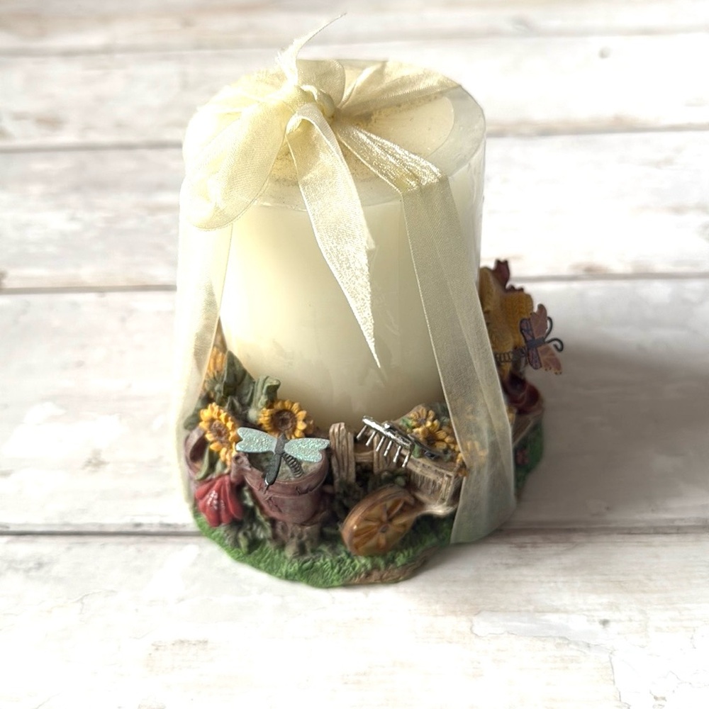 Soy Candle Gift Ready Ribbon Ceramic Gardening Garden Base Holder Stand NEW